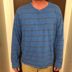 Long sleeve striped tee-shirt